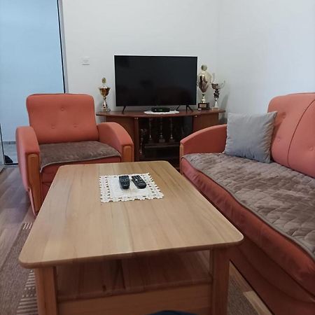 Apartman Meka SJJ Esterno foto