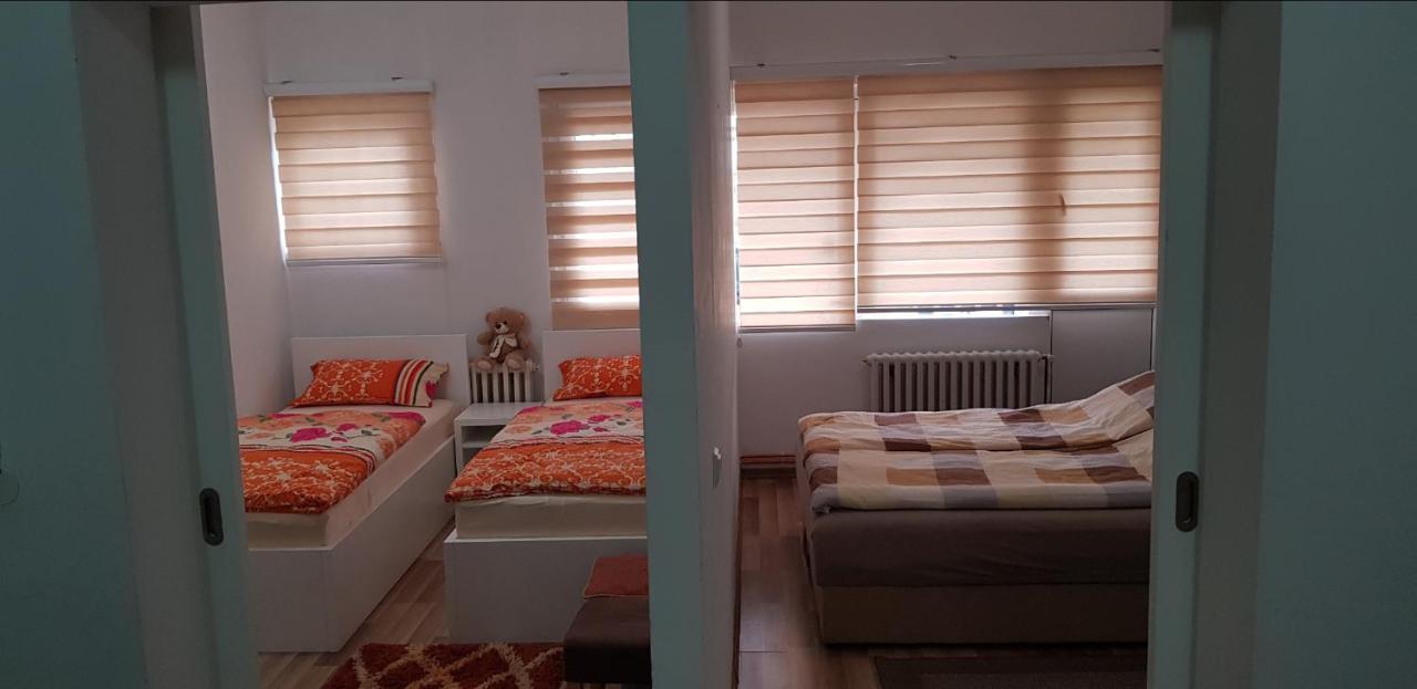 Apartman Meka SJJ Esterno foto