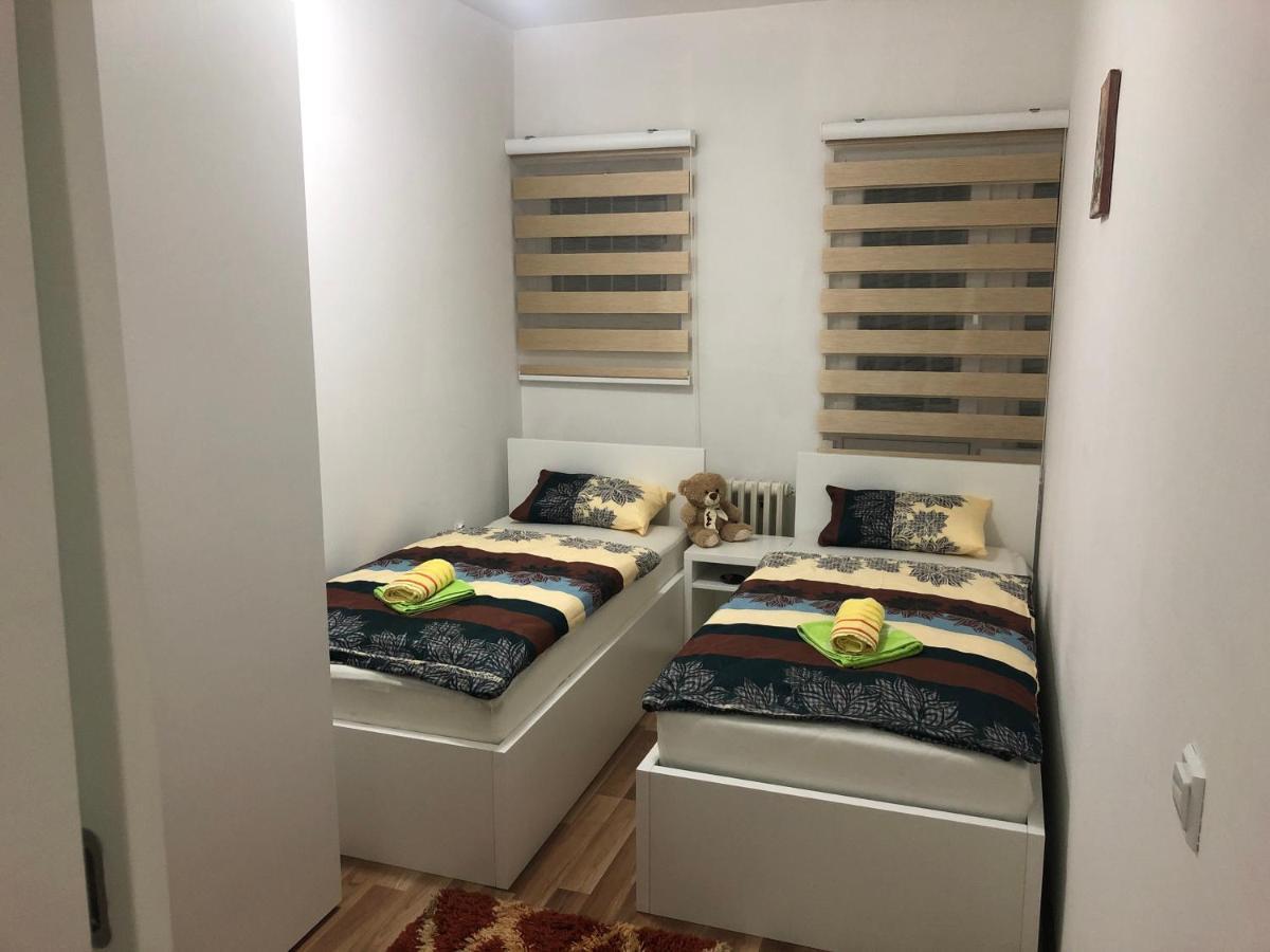 Apartman Meka SJJ Esterno foto